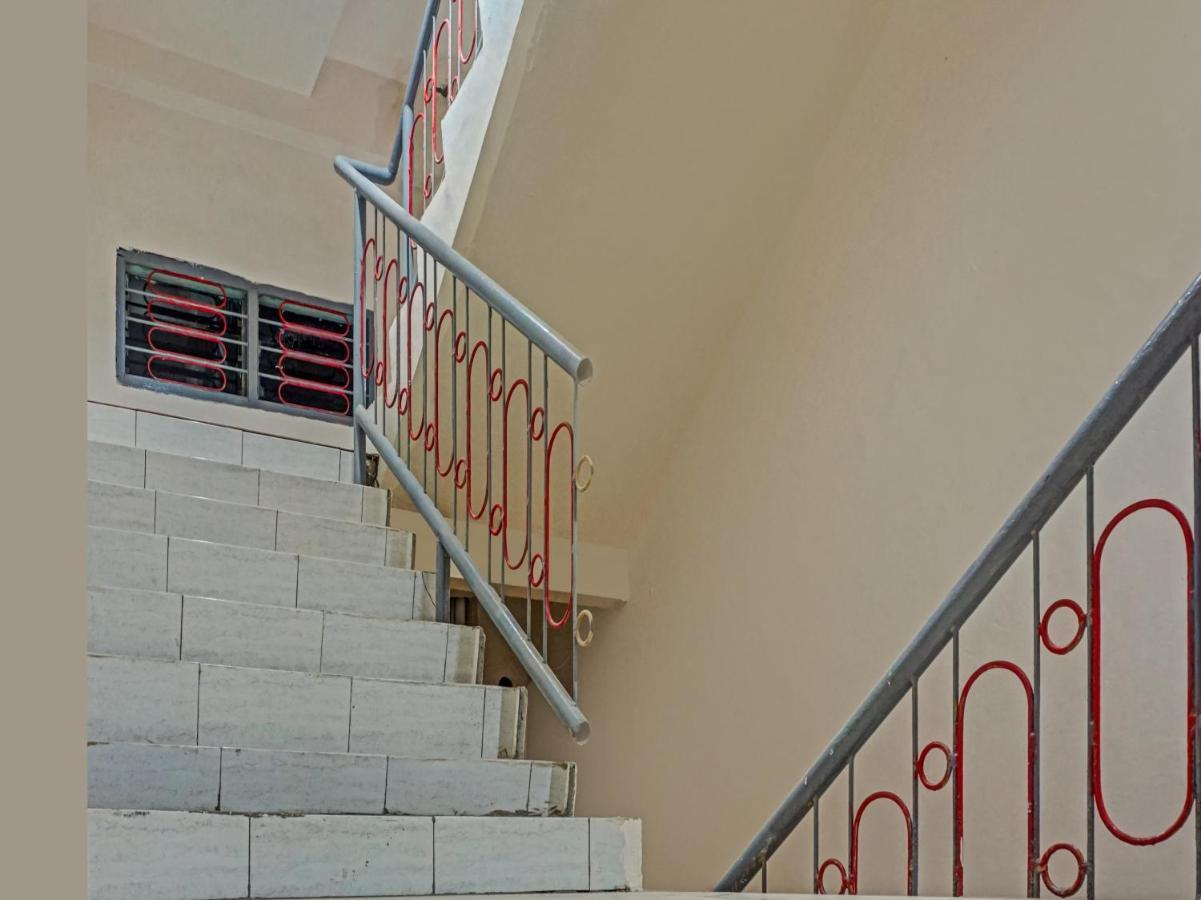 Reddoorz At Jalan Somba Opu Losari Makassar Eksteriør billede
