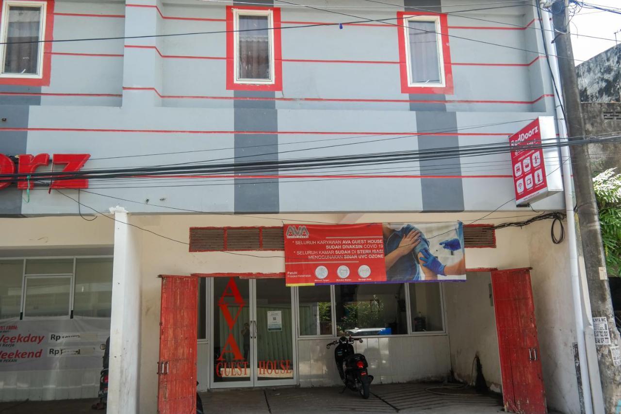 Reddoorz At Jalan Somba Opu Losari Makassar Eksteriør billede
